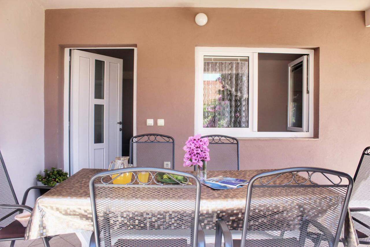 Apartment Marijana Vir Kültér fotó